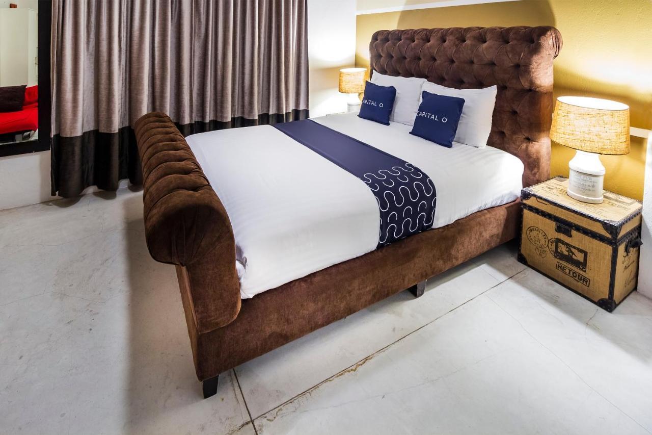 CAPITAL O Hotel 522 Puerto Vallarta Buitenkant foto