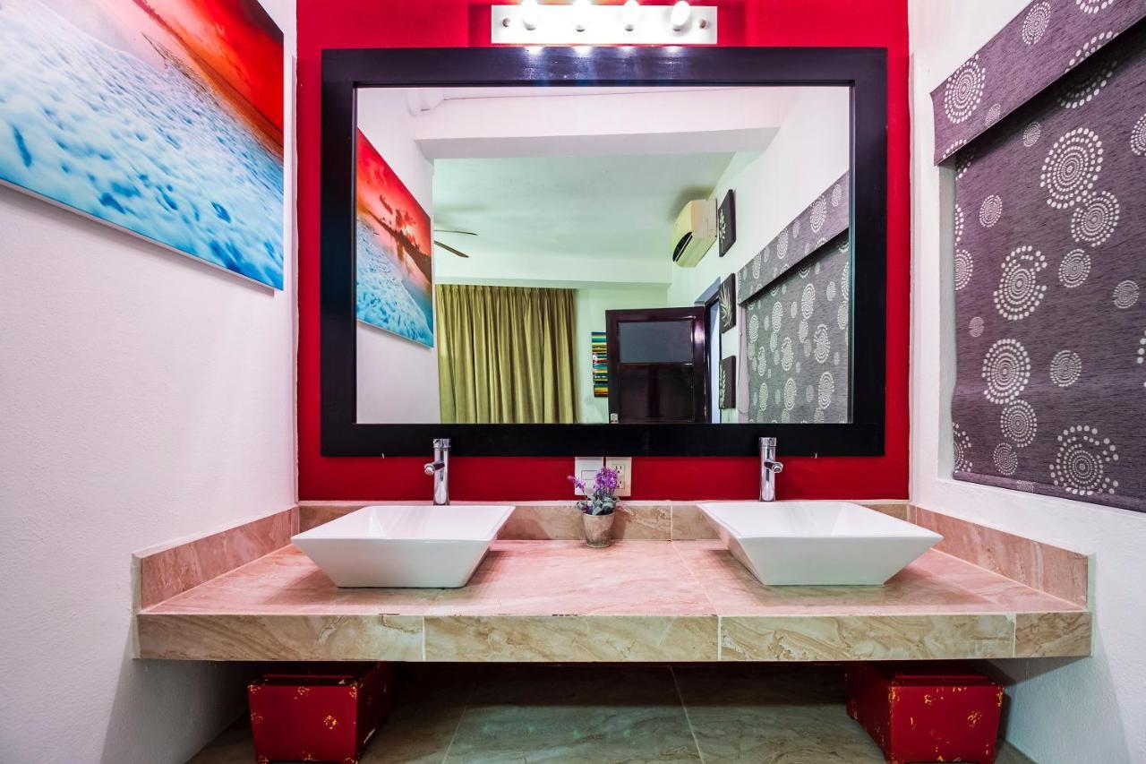 CAPITAL O Hotel 522 Puerto Vallarta Buitenkant foto